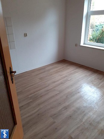 große 2 Zimmer EG Wohnung mit Gartenanteil in Neundorf ab 01.12.2025 frei !! - Photo 5