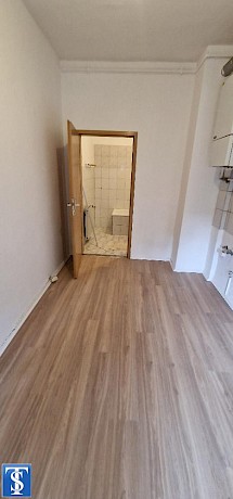 3 Raum DG Wohnung in verkehrsgünstiger Lage - Photo 2