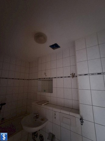 günstige 2 Zimmer Wohnung mit Aufzug im Haus - Foto 2